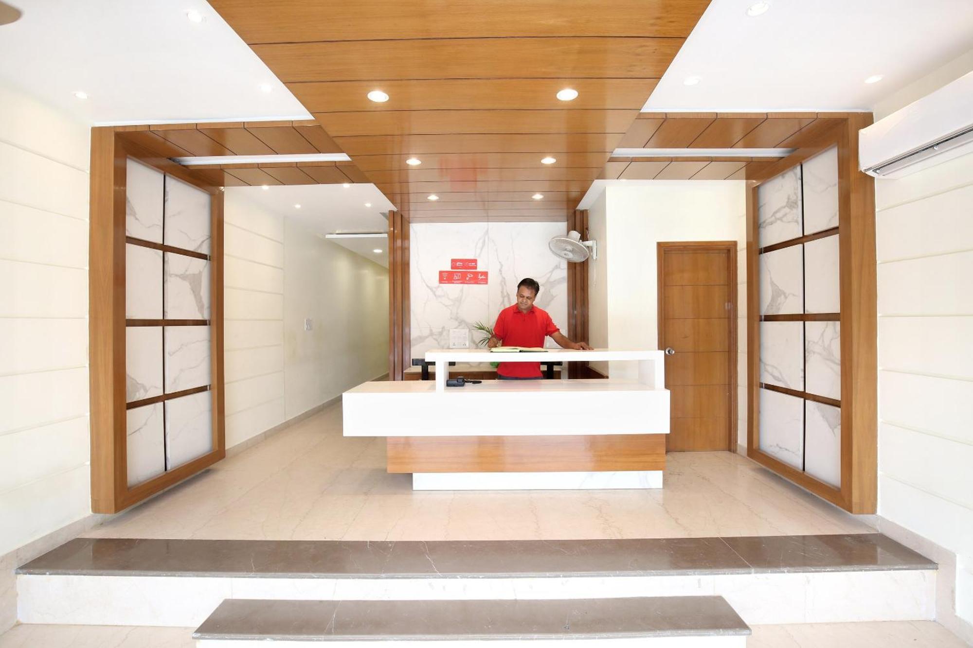 אמריצר Oyo 17307 Hotel Kings מראה חיצוני תמונה