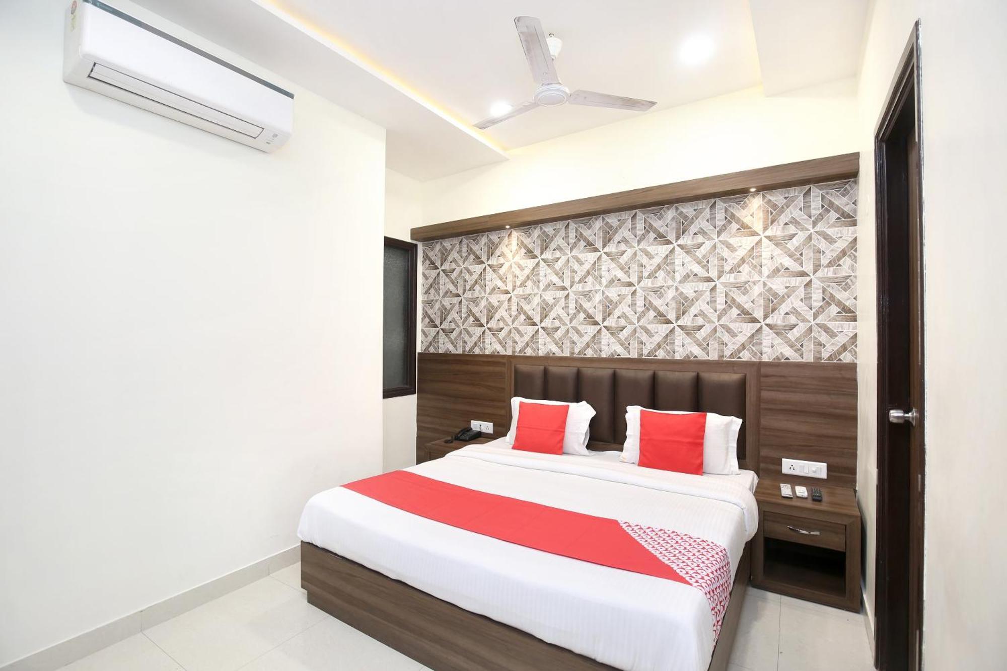 אמריצר Oyo 17307 Hotel Kings מראה חיצוני תמונה